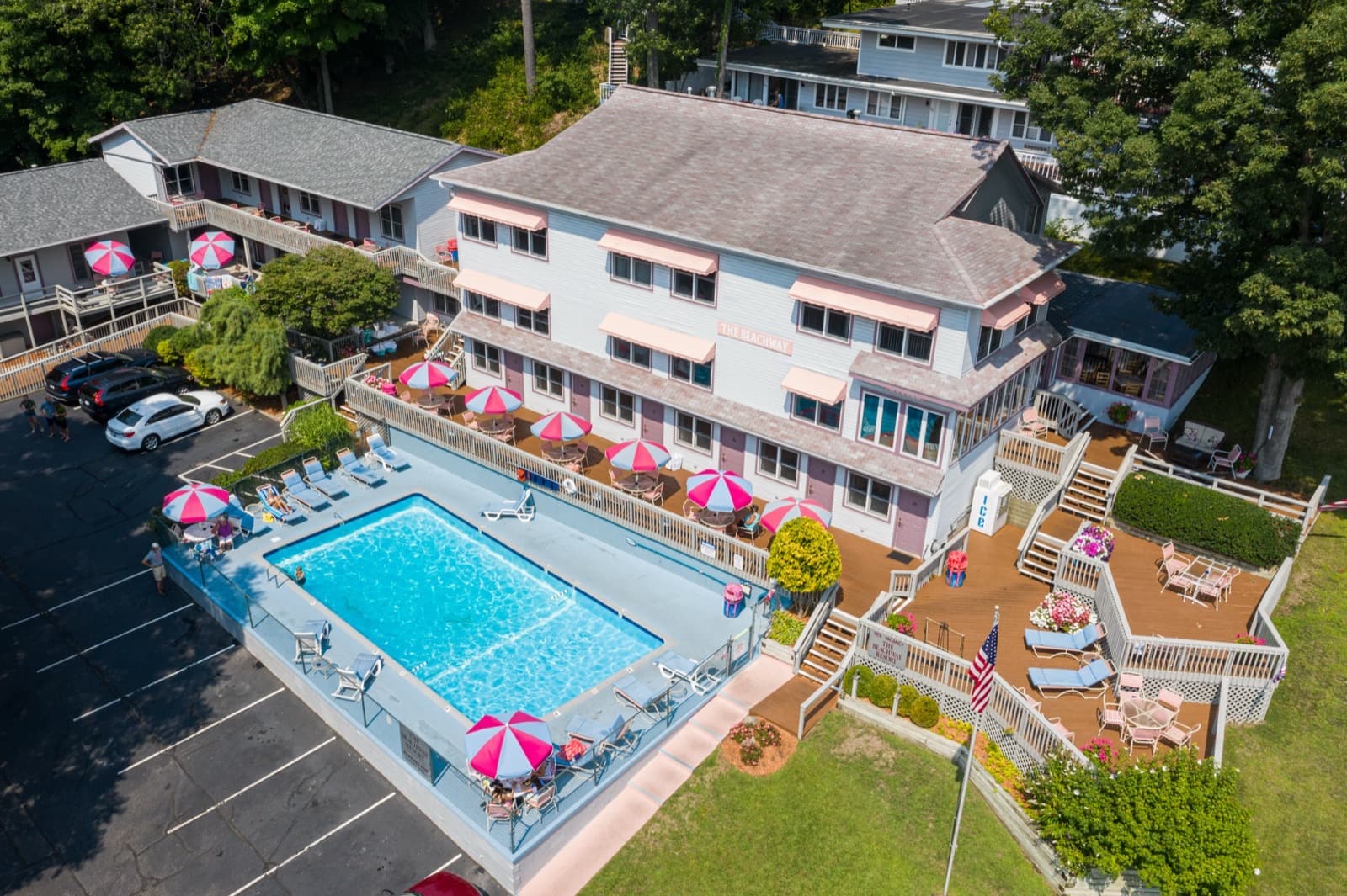 Beachway Resort & Hotel