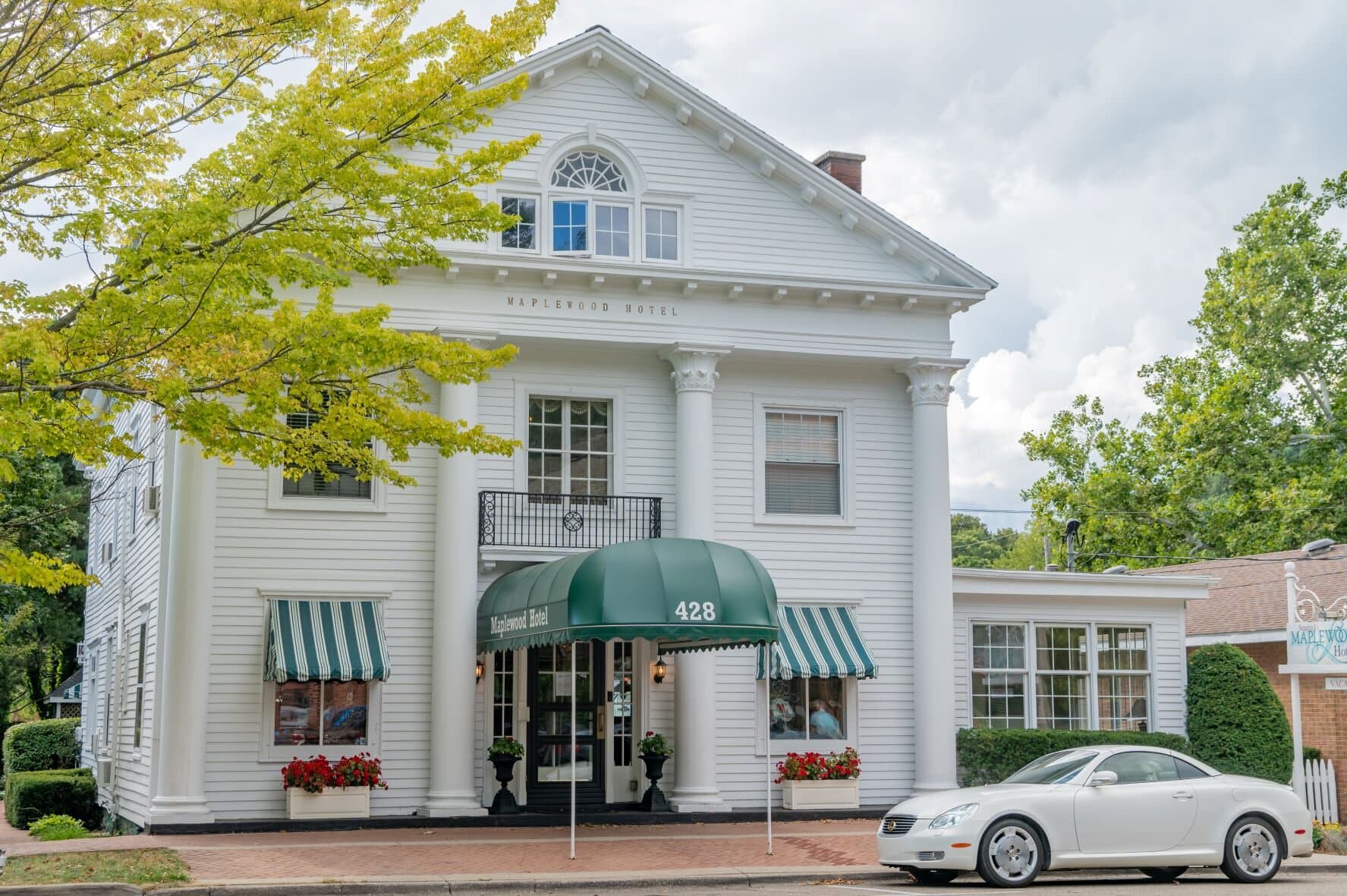 Maplewood Hotel